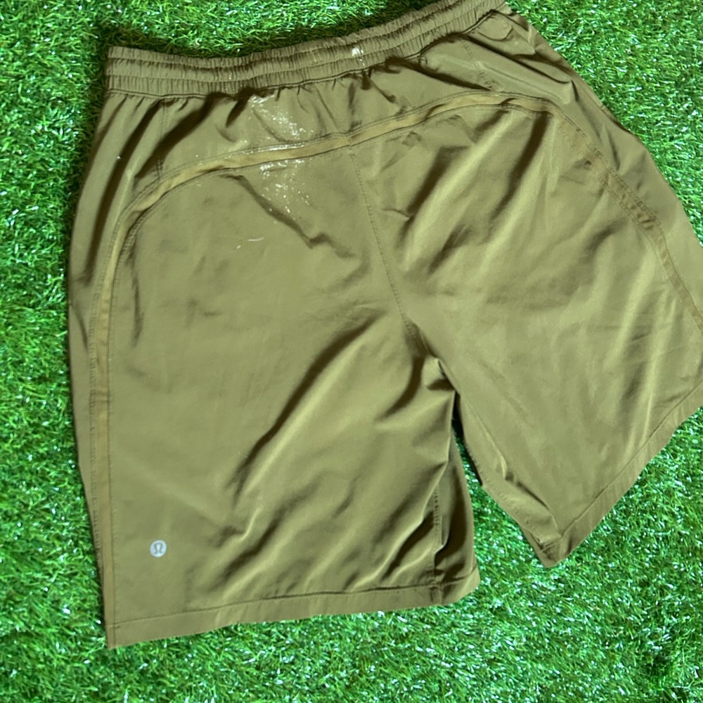 Lululemon Green Men’s Shorts XL
